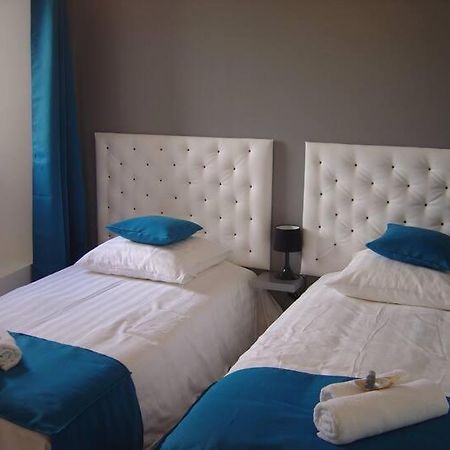 Gite Du Chateau Eclassan Ngoại thất bức ảnh